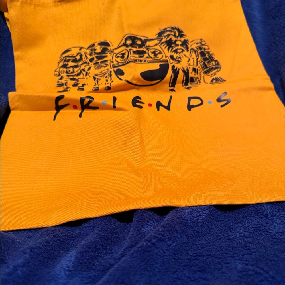 NWOT Yellow Star Wars Friends Graphic Tote
